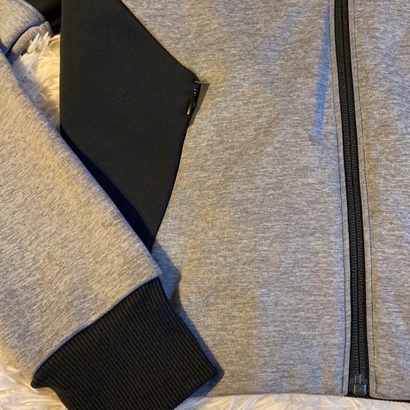 Oakley V-neck Zip Up Bomber Jacket - Picture 3 of 11